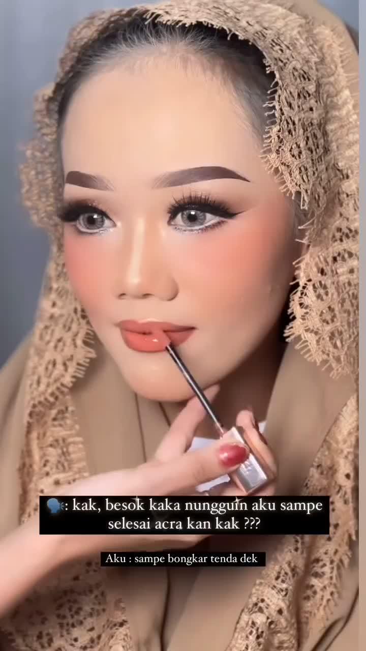 ku tungguin sampe bongkar tenda dek ?