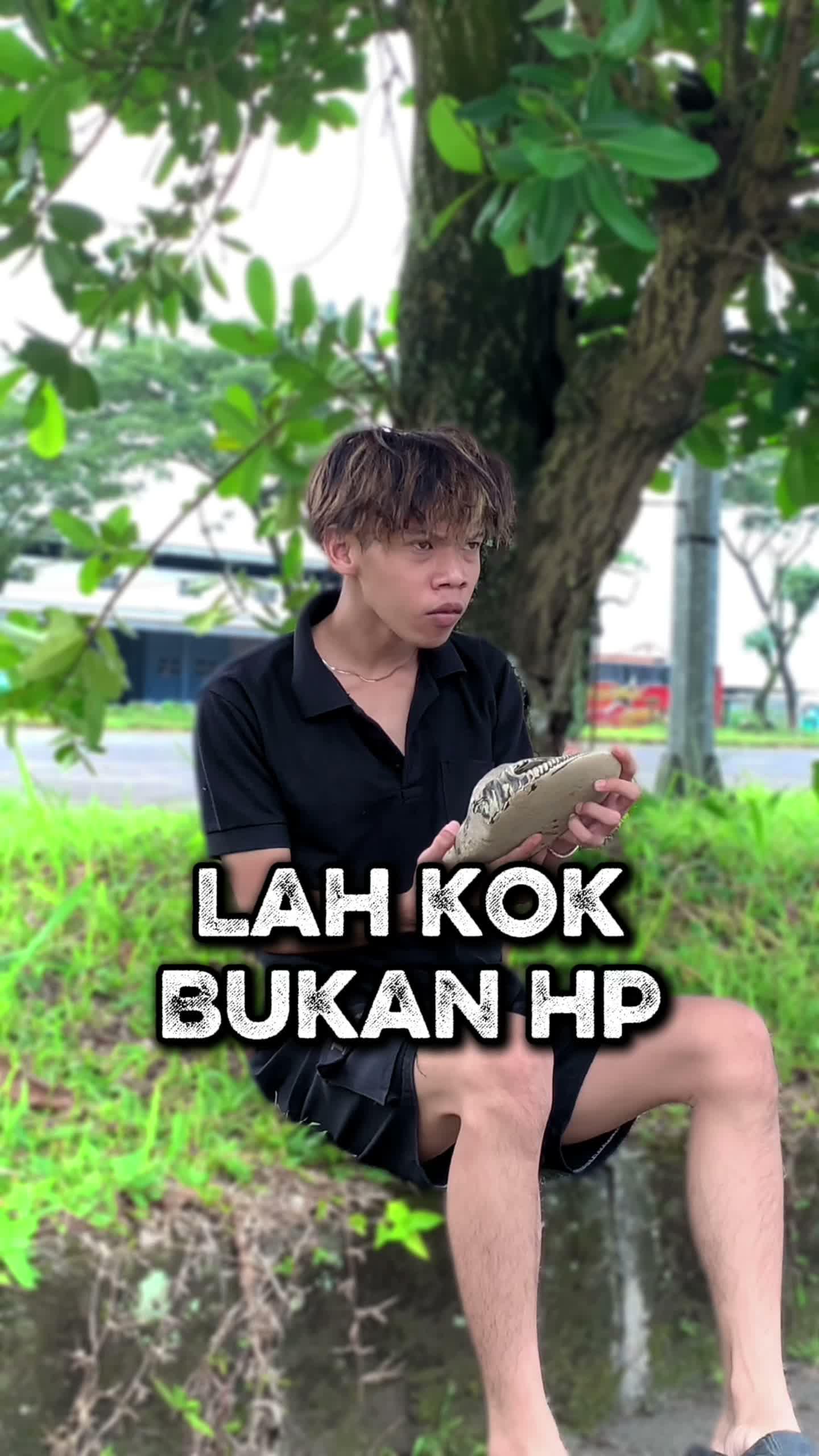 Lah kok sandal #HOTrctiplus 