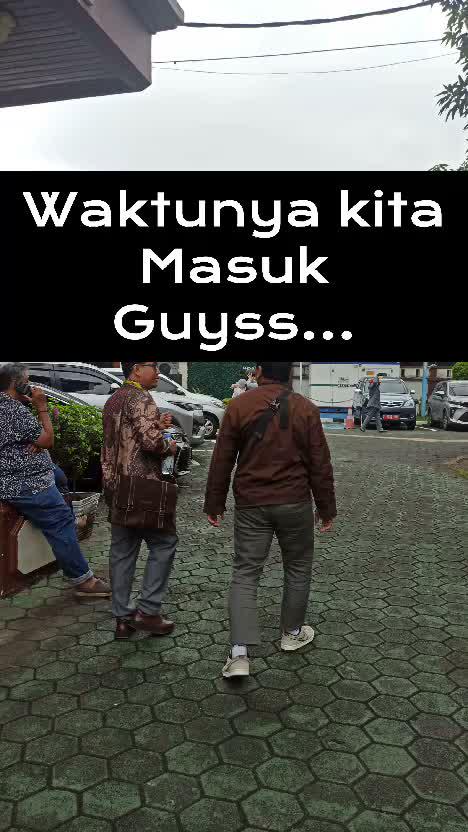 Masuk dulu guys.
#RCTIPlus #HOTrctiplus #cameramen never dies #fyp #fypシ #fypシ゚viral 