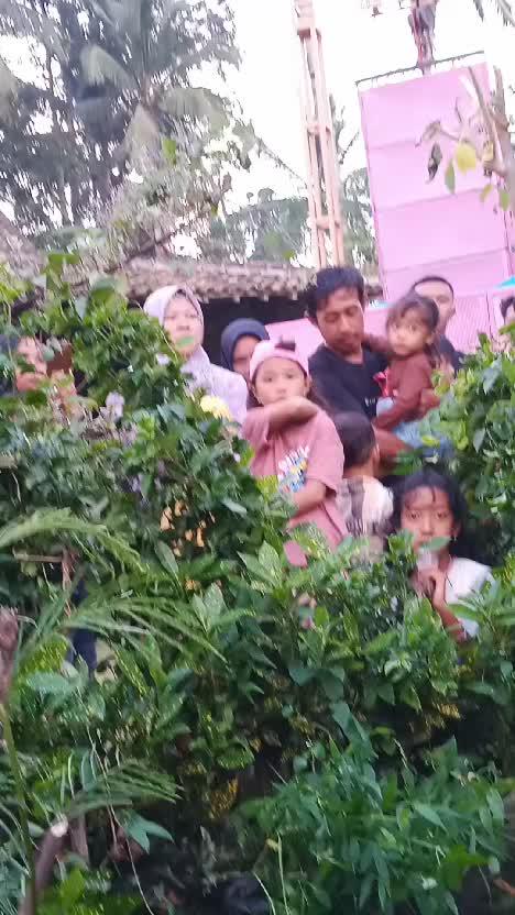 menonton jaranan #budayaIndonesia  #senimantradisonalmuda 