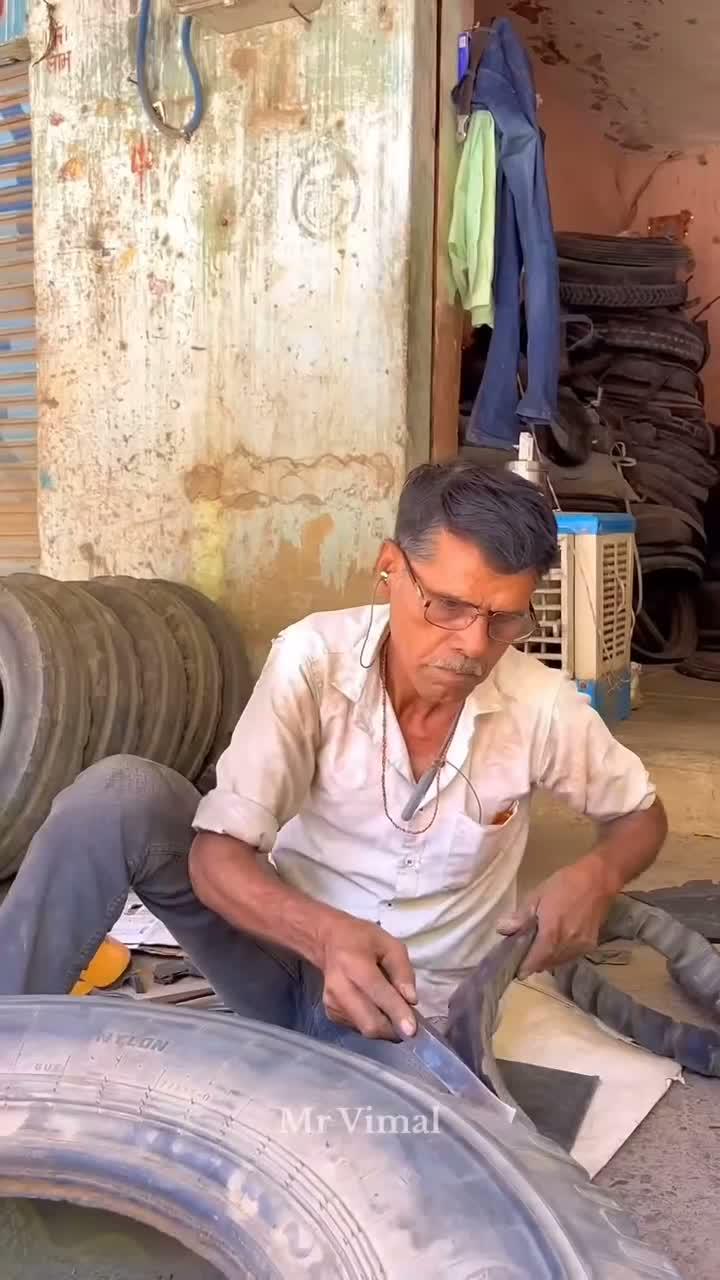 Ide Kreatif dari Ban Bekas, Hasilnya Bikin Takjub