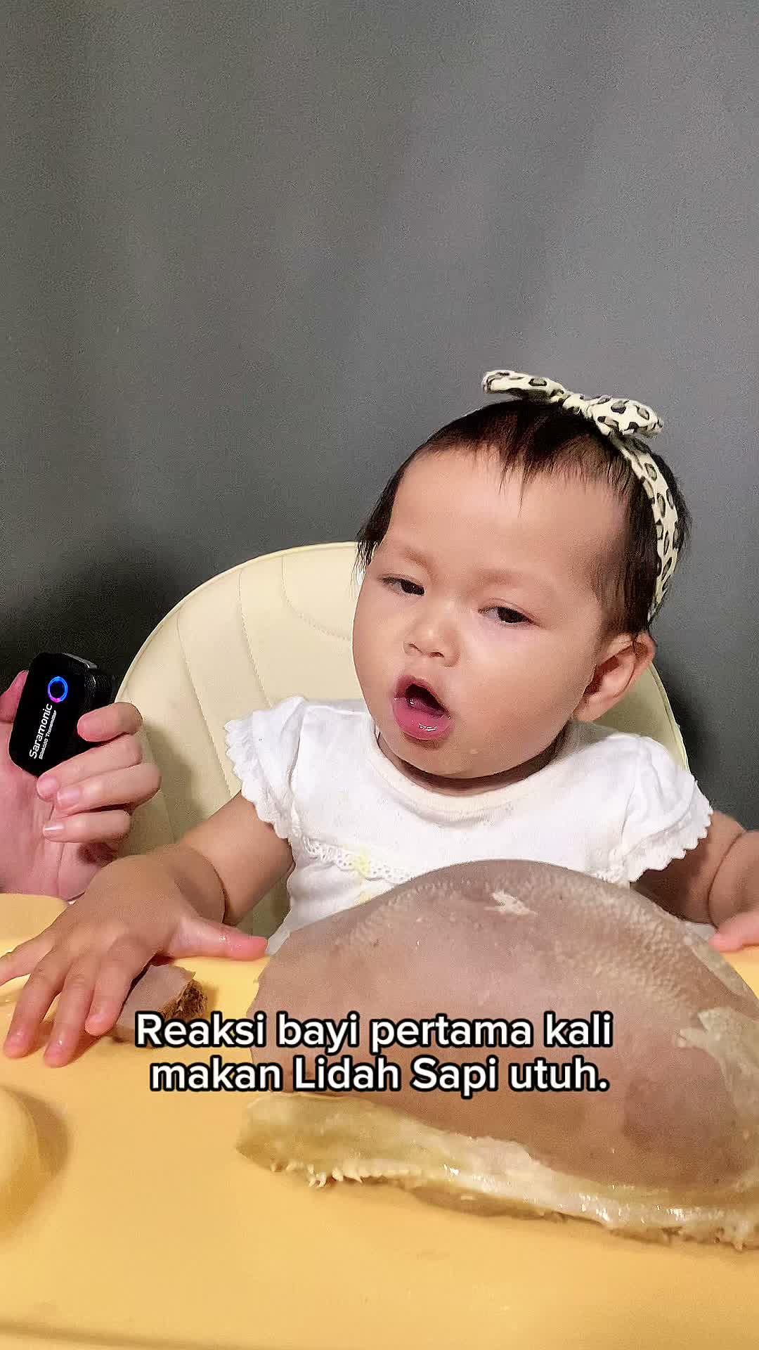Ngajarin bayi makan lidah sapi #markitry 