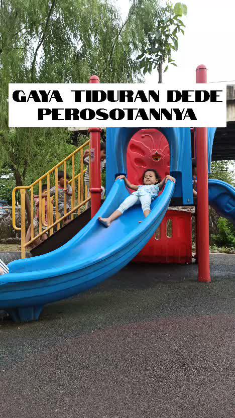 Dede gaya tiduran Perosotannya.
#RCTIPlus #HOTrctiplus #Duniaanakanak #Videoanakanak #Videobermainanak #Edukasianak #fyp #fypシ #fypシ゚viral 