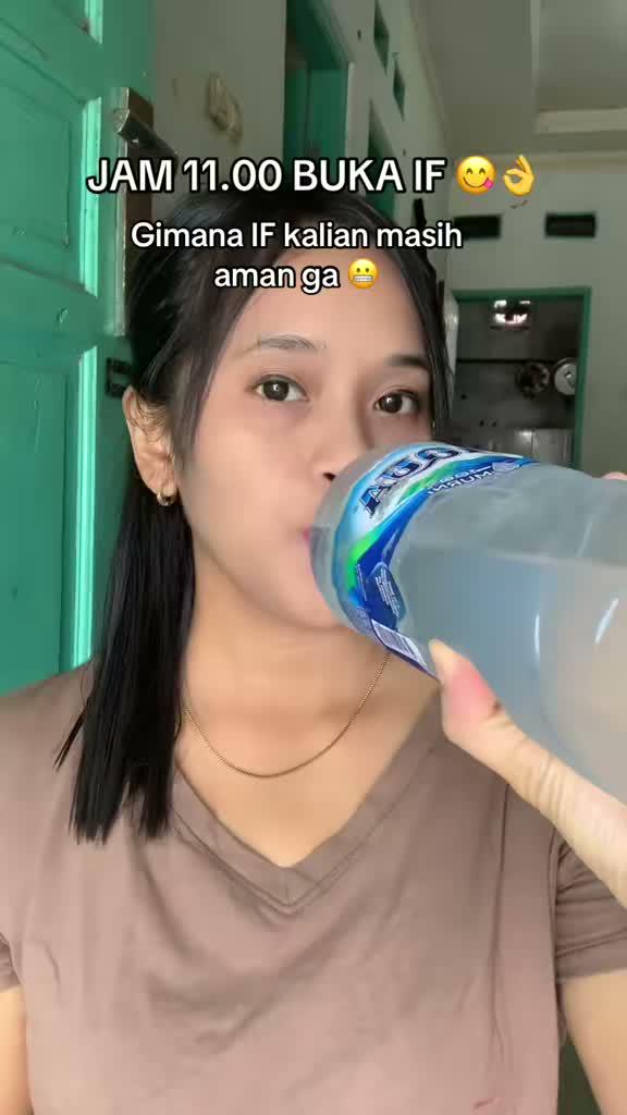 Syeger makan pke sayur bening