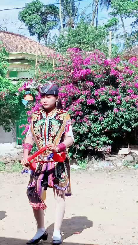 penari reog ponorogo #Senibudaya  #seniindonesia  #senimantradisonalmuda 