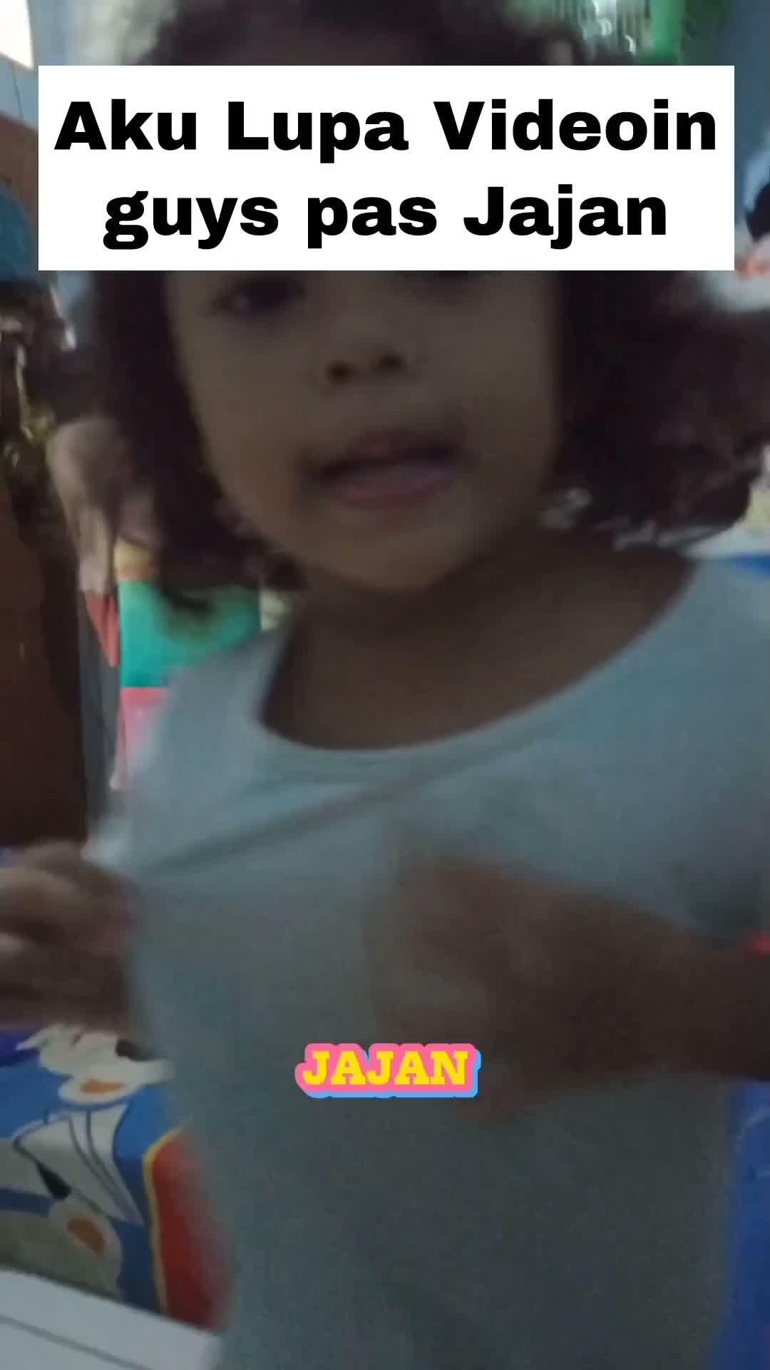 Aku lupa guys di videoin pas jajan tadi.
#RCTIPlus #HOTrctiplus #Duniaanakanak #Videoanakanak #Videobermainanak #fyp #fypシ #fypシ゚viral 