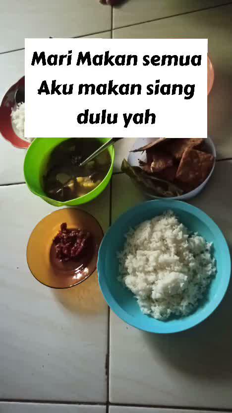 Ayo kita makan dulu.
#RCTIPlus #HOTrctiplus #Duniaanakanak #Videoanakanak #fyp  #fypシ  #fypシ゚viral 