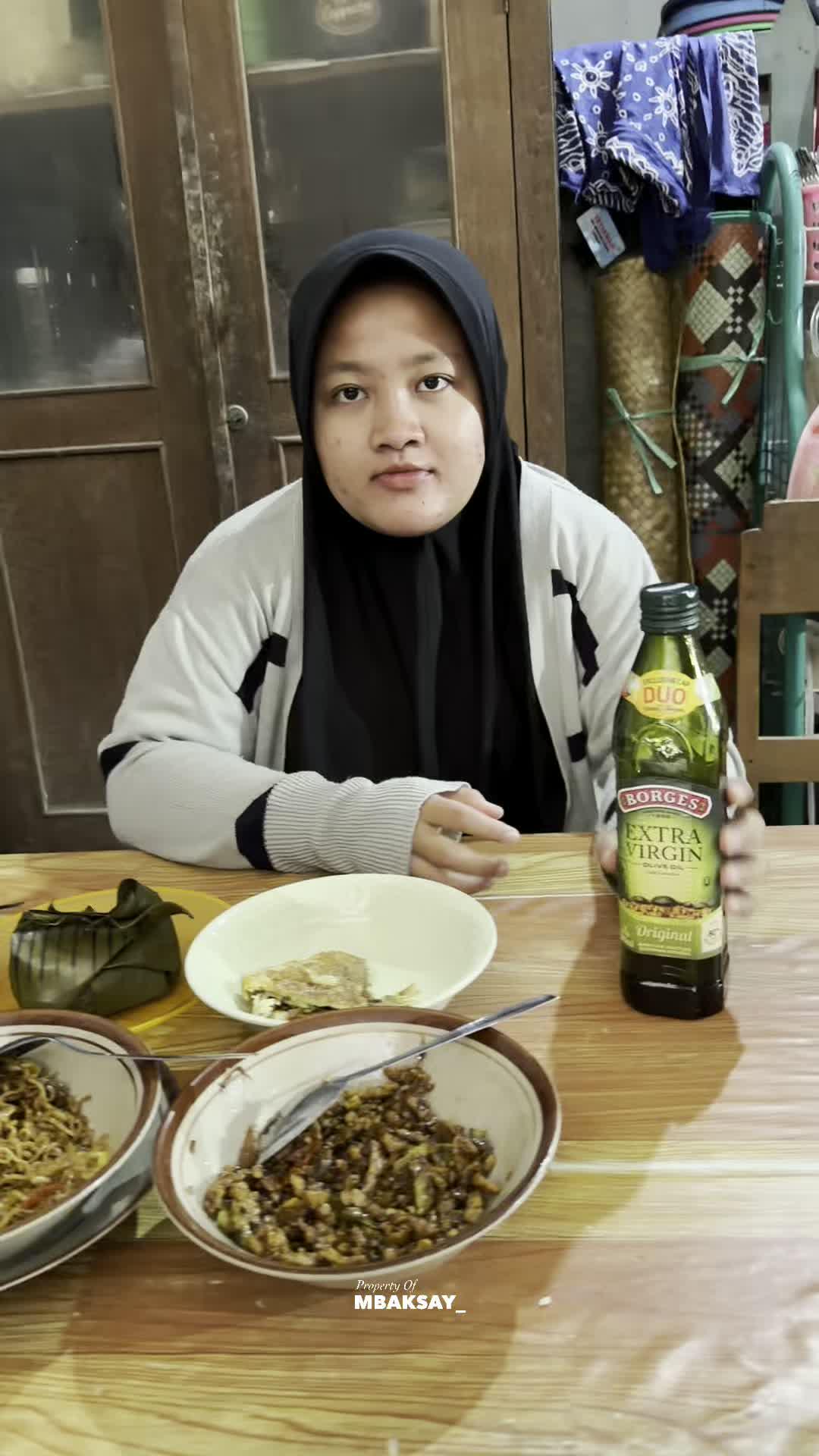 EXTRA VIRGIN OLIVE OIL dr BORGES minyak zaitun yg kaya akan manfaat & bisa di minum langsung #minyak #zaitun #borgesekstravirgin #extravirgi