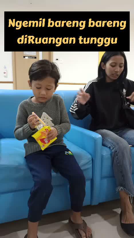 Ngemil bareng-bareng.
#Duokembar #KembarSpesial #Videokembar #Anakkembar #fyp #fypシ #fypシ゚viral 
