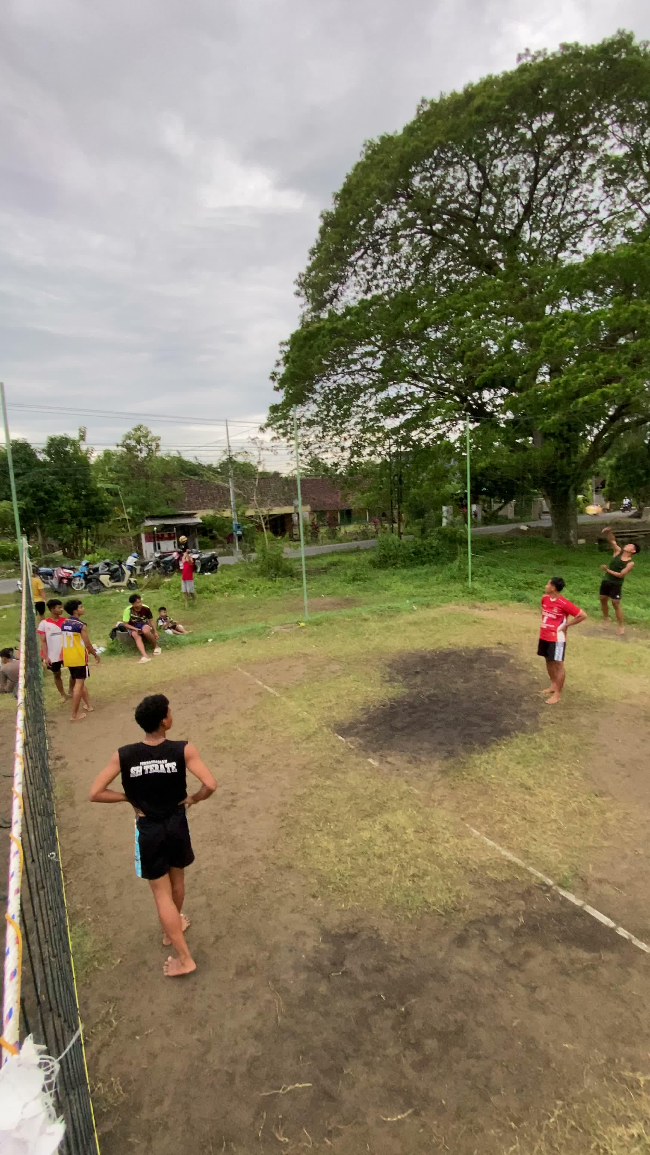 Hayukk gaess lanjut volly lagi #olahraga #volley #volleytarkam #volleyball #desaku #bojonegoro 