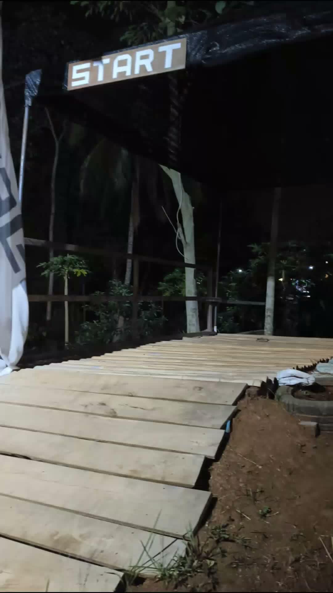 kumpul kumpul di eco bikepark #bikepark  #kumpul  #malam  #lampu 