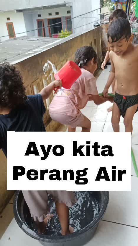 Ayo Kita Perang Air.
#RCTIPlus #HOTrctiplus #Duniaanakanak #Edukasianak #Videoanakanak #Videobermainanak #fyp #fypシ #fypシ゚viral 