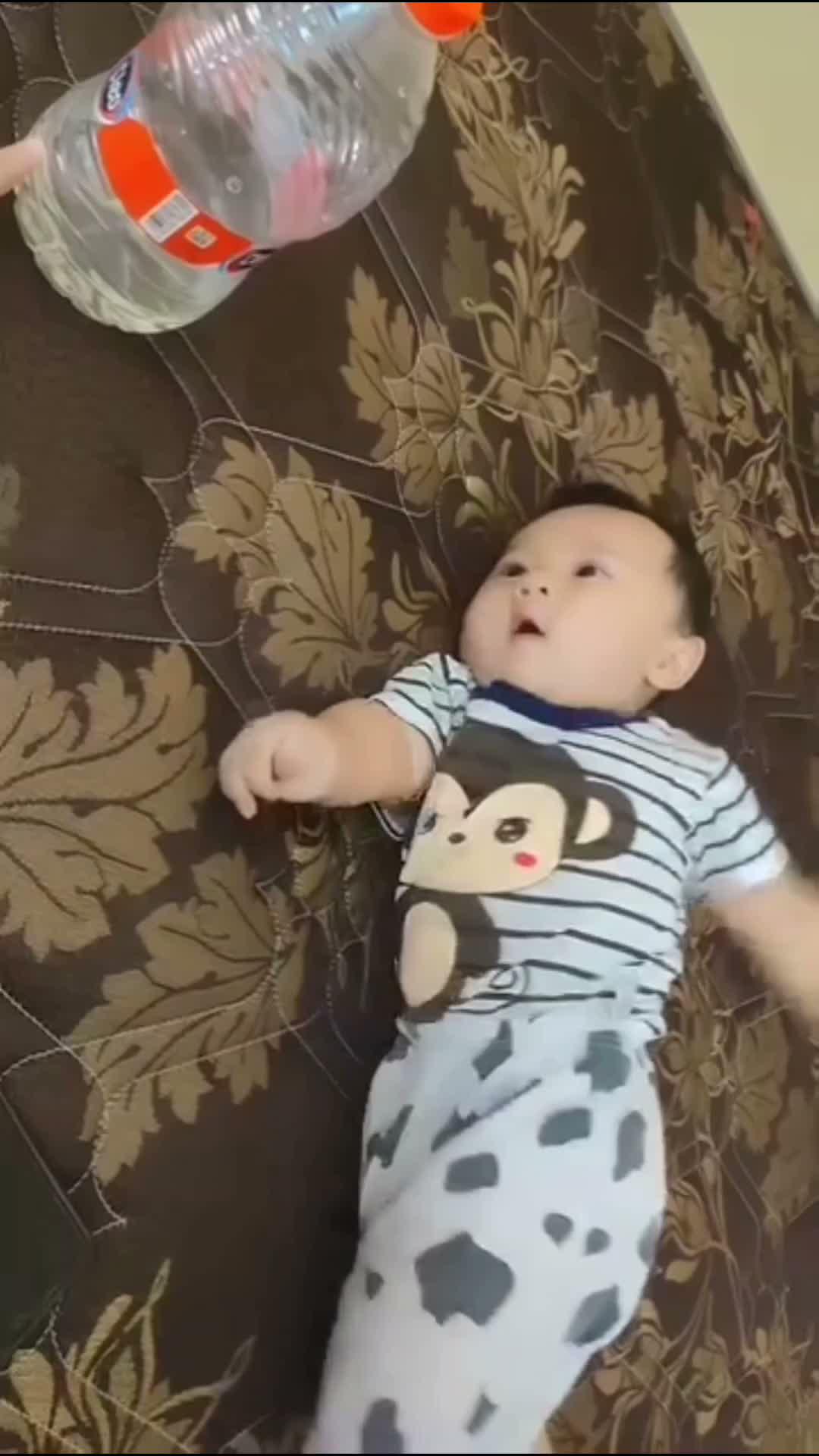 Belajar Miring sampai tengkurap #part3 #fyp #foryou #RCTIPlus #HOTrctiplus #trending #singing #masamasanewborn 