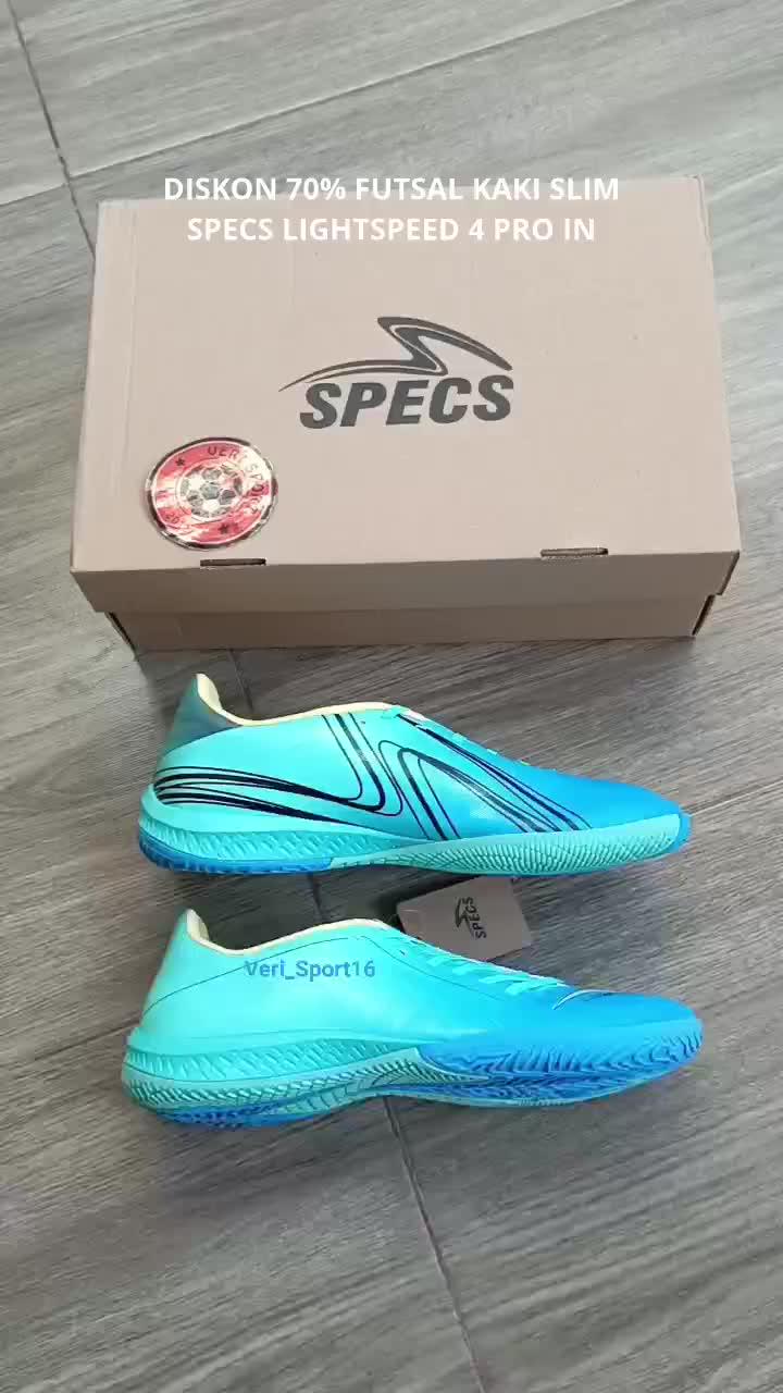 DISKON 70% SEPATU FUTSAL KAKI SLIM.
SPECS LIGHTSPEED 4 PRO IN.
Rp.599.800 DISKON JADI Rp.190.000.
LEM KURANG KUAT. 

VERI SPORT ORIGINAL GAK
