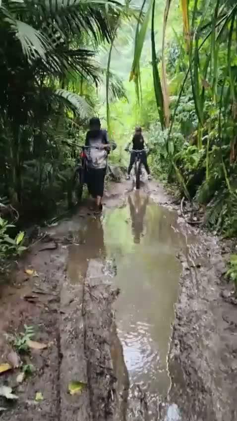 bersepeda gunung rutenya asyik  #mtb  #sepedagunung  #gunung  #nature 