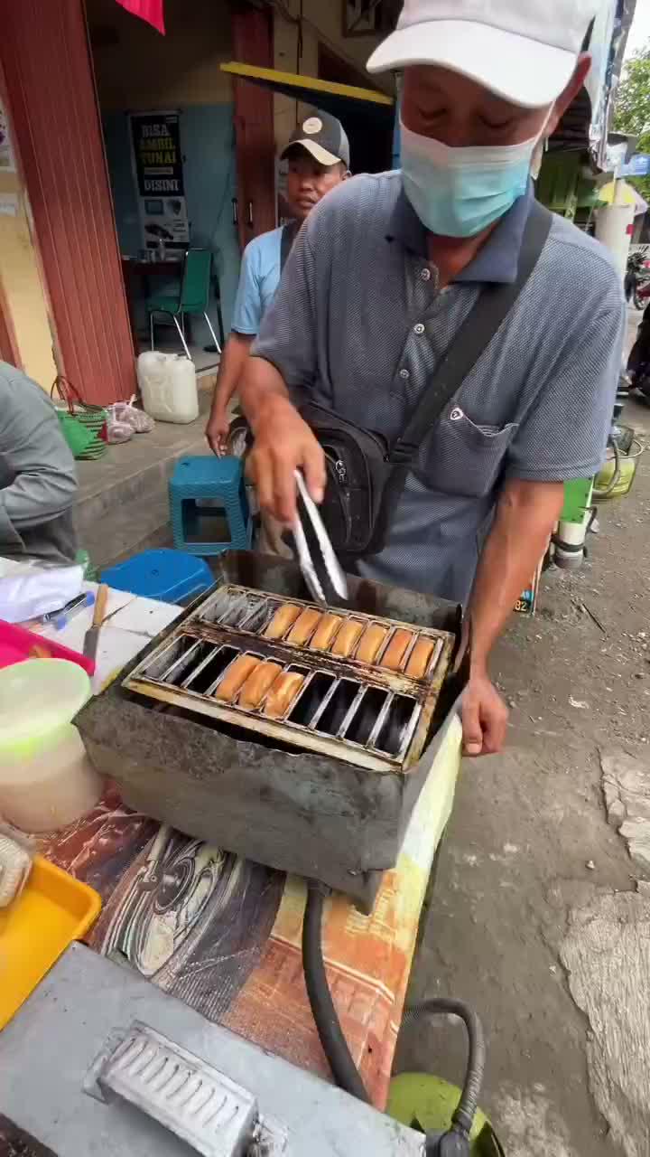 Ada yang tau ini kue apa ?