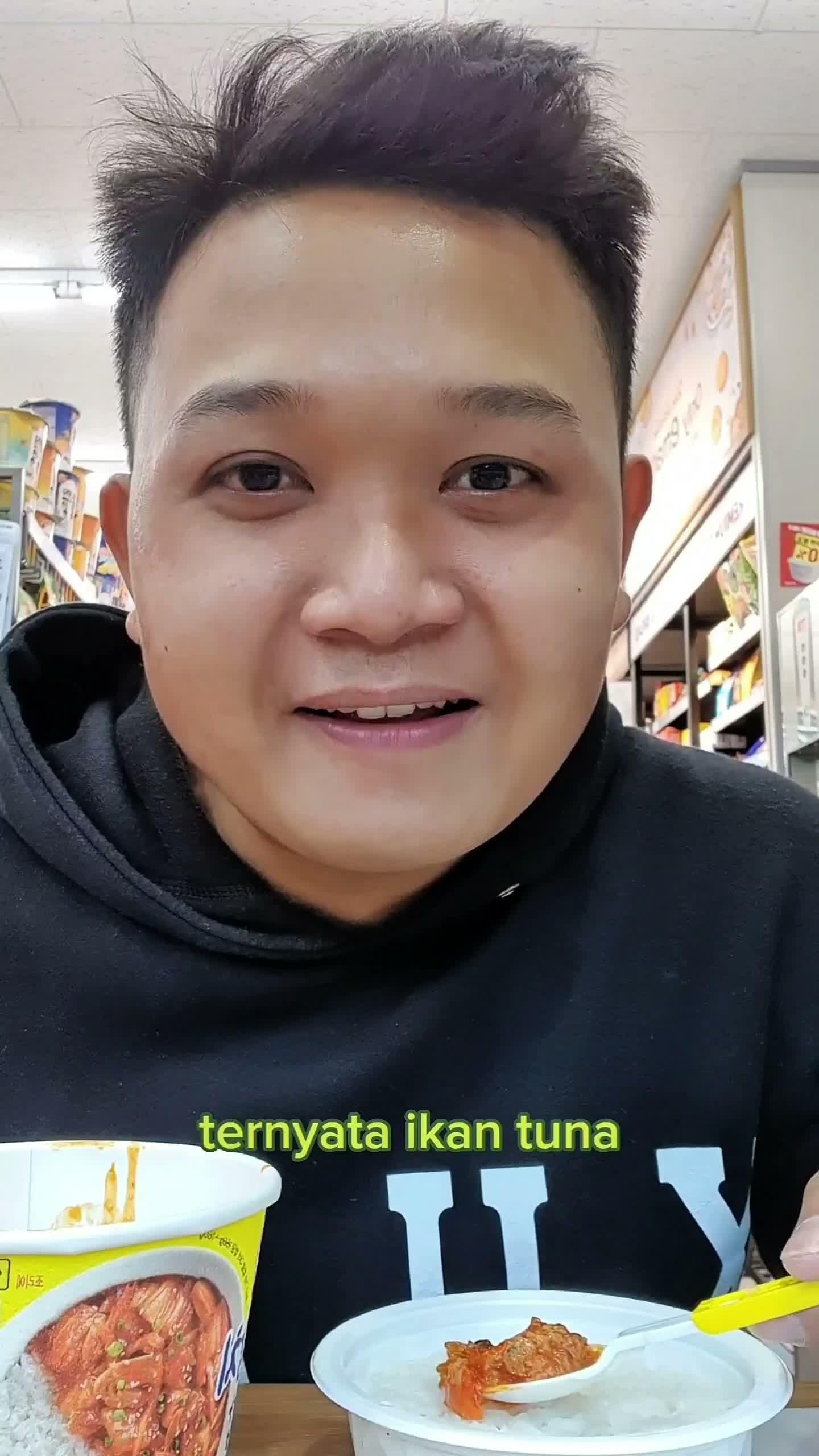 Nasi Instan Disini ternyata begini ya⁉️ Kita coba rasanya😊 | part 2 #rctiplus #creatorrctiplus #makan #kuliner #food 