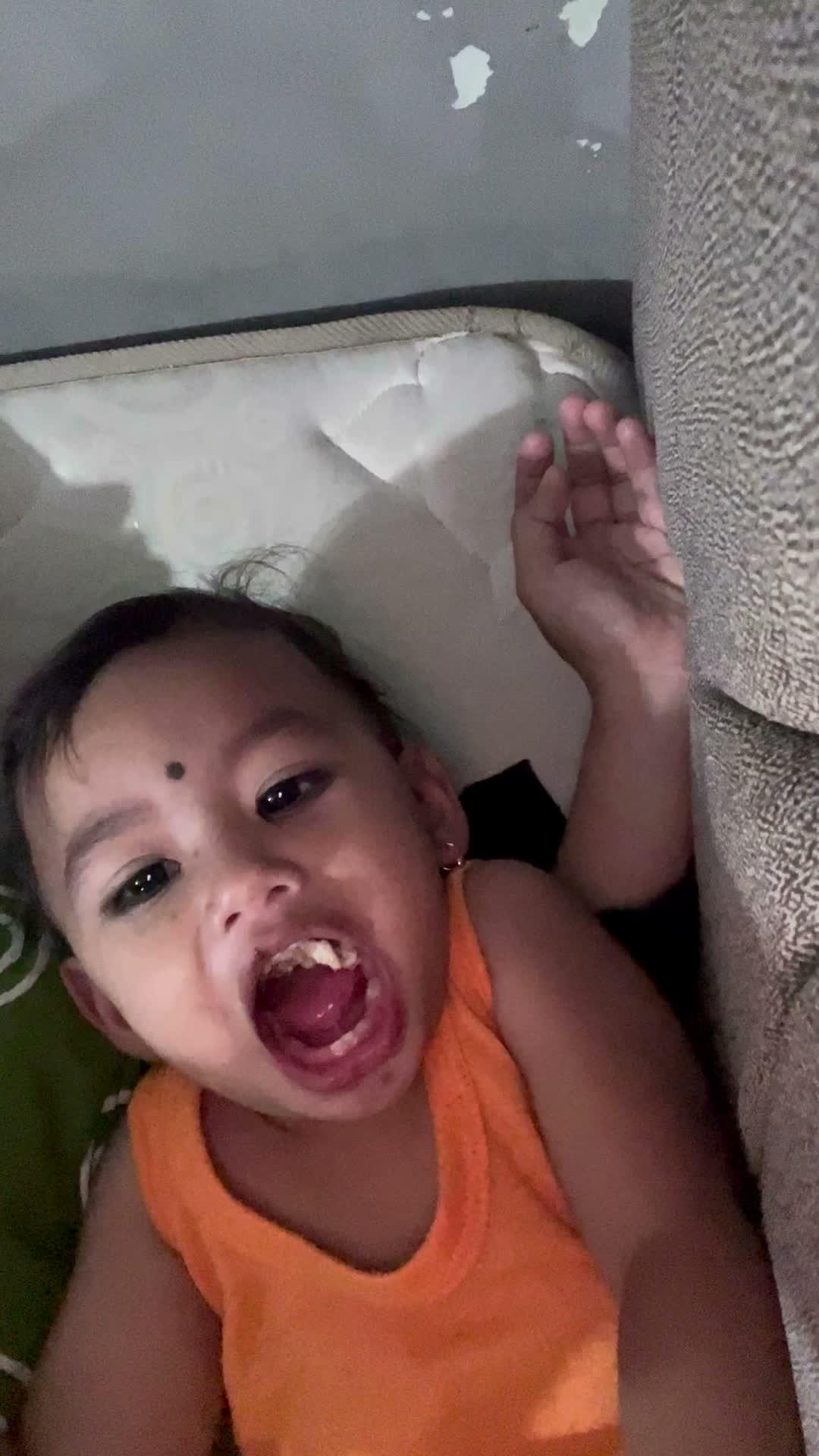 Noora mam bakpao coklat  #NooraKhadijahAlKhered  #masyaallahtabarakallah  #makankuy  #coklat  #RCTIPlus 