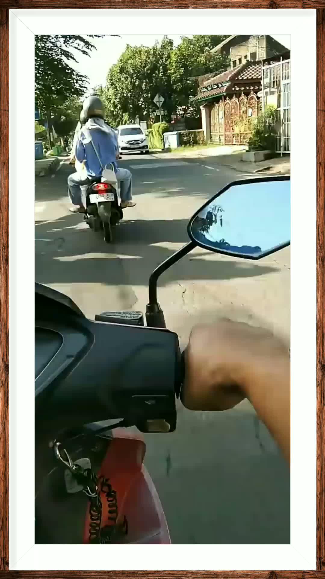 Belum bangkit jg? 😮 #MyFirstVideoOnHot+ 