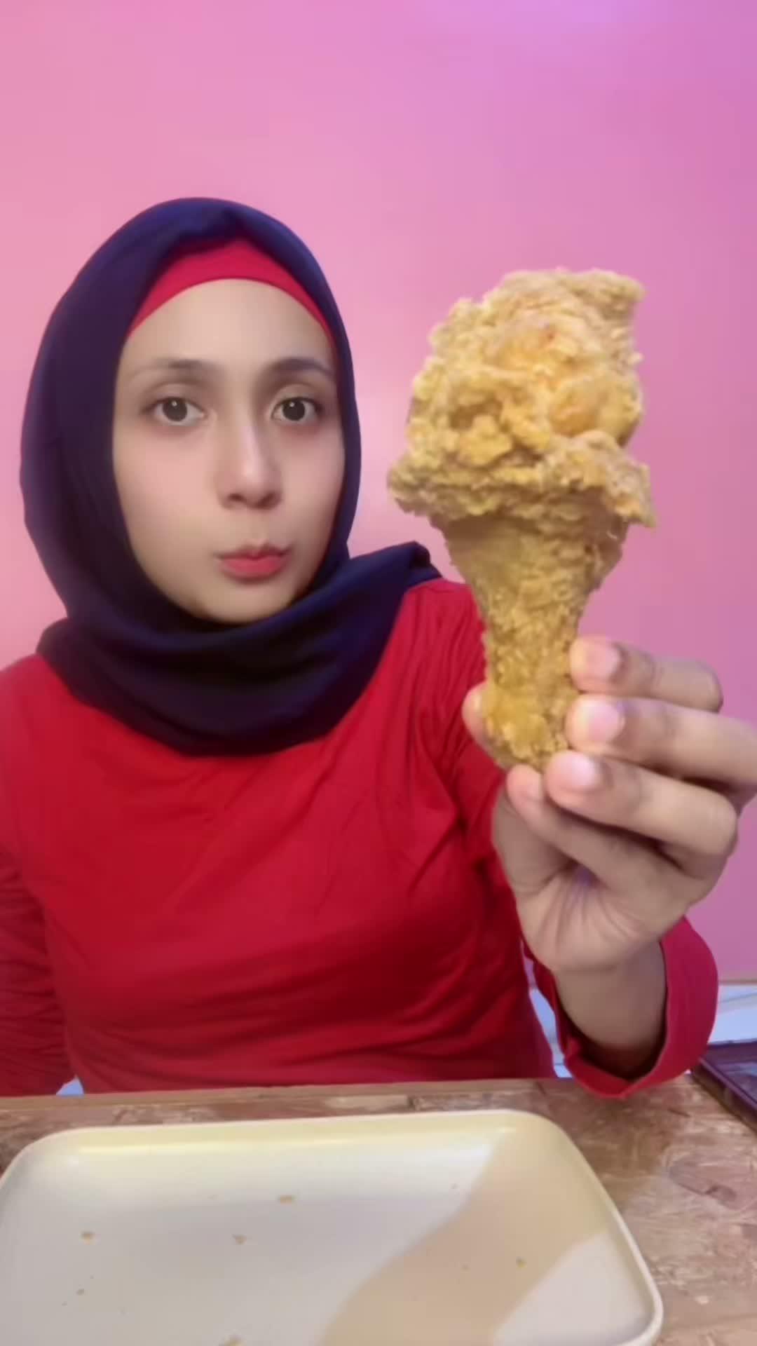 seharian makan makanan favorit alm lula lahfah