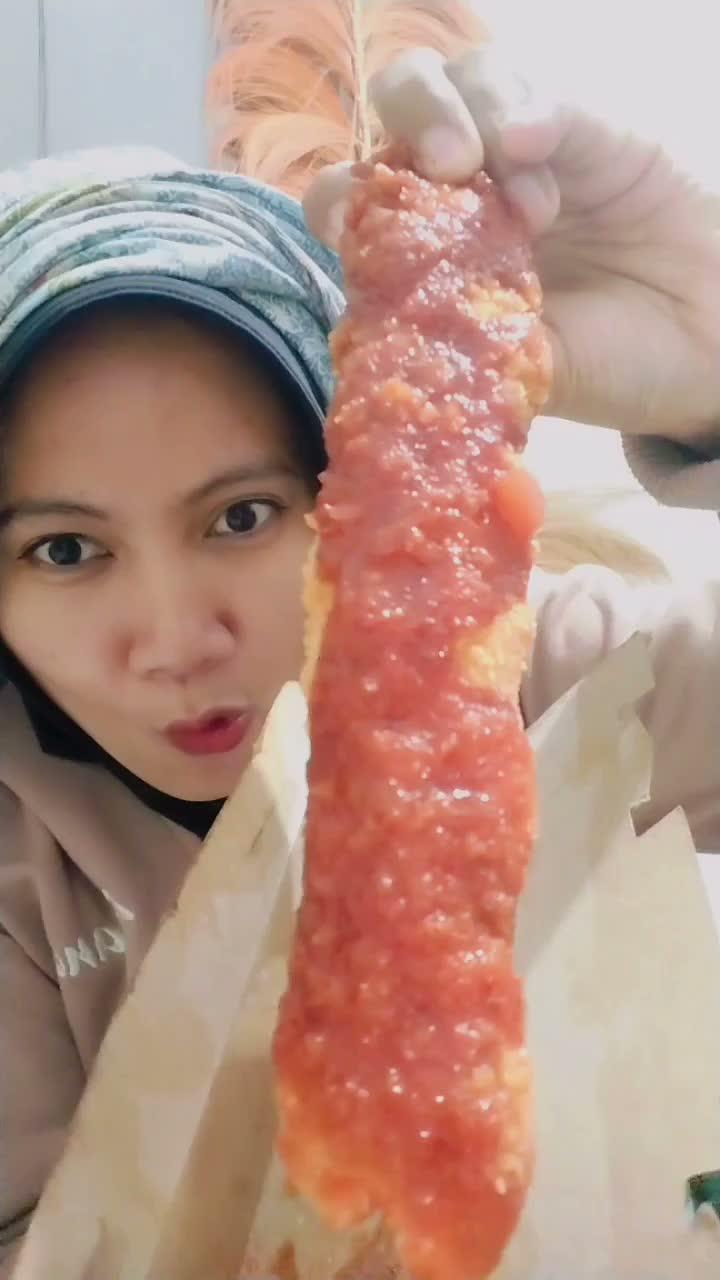 Chicken Roll Keju Lumer Bertabur Saus Barbeque 23K. Ada Yg lebih Murah?? #RCTIPlus #chickenroll #jajananviral #nyaidarugi_real