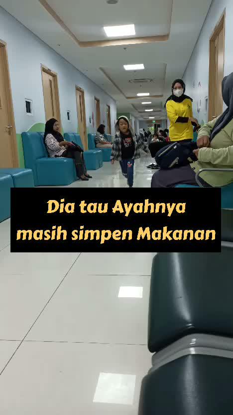 Dia tau ayah nya simpen Makanan.
#RCTIPlus #HOTrctiplus #Duokembar #Kembarlakilaki #fyp #fypシ #fypシ゚viral 