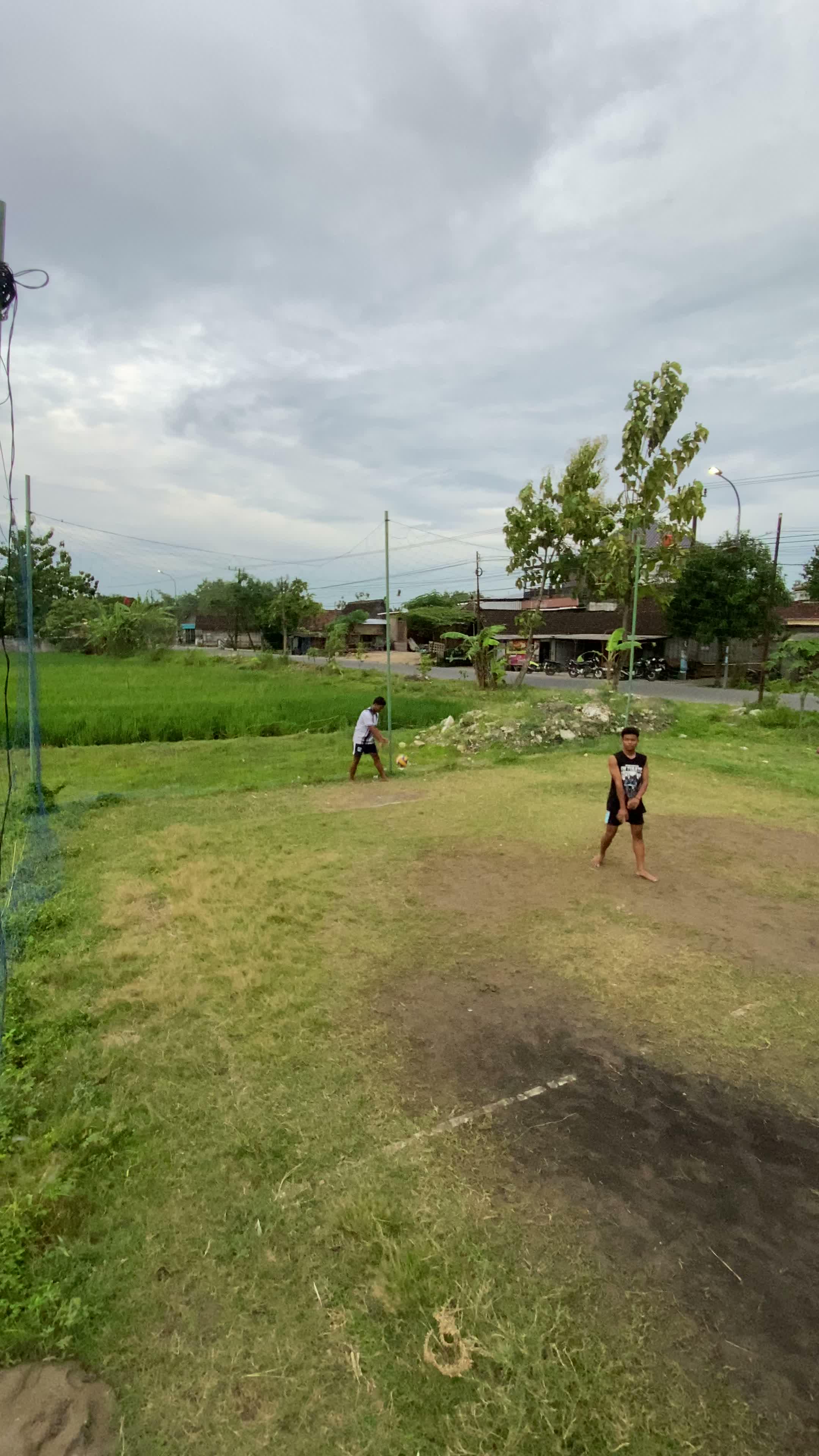 Satu service volley yang gagal #volley #volleyball #volleytarkam #desaku #tambakrejo #bojonegoro 