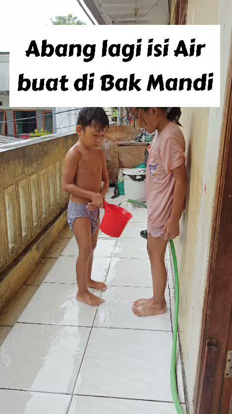 Isi Air buat isi Bak Mandinya.
#RCTIPlus #HOTrctiplus #Duniaanakanak #Videoanakanak #Edukasianak #Videobermainanak #fyp #fypシ #fypシ゚viral 