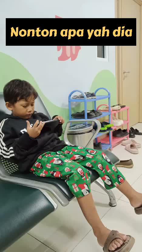 Nonton apa yah dia.
#RCTIPlus #HOTrctiplus #Duokembar #Kembarlakilaki #fyp #fypシ #fypシ゚viral 