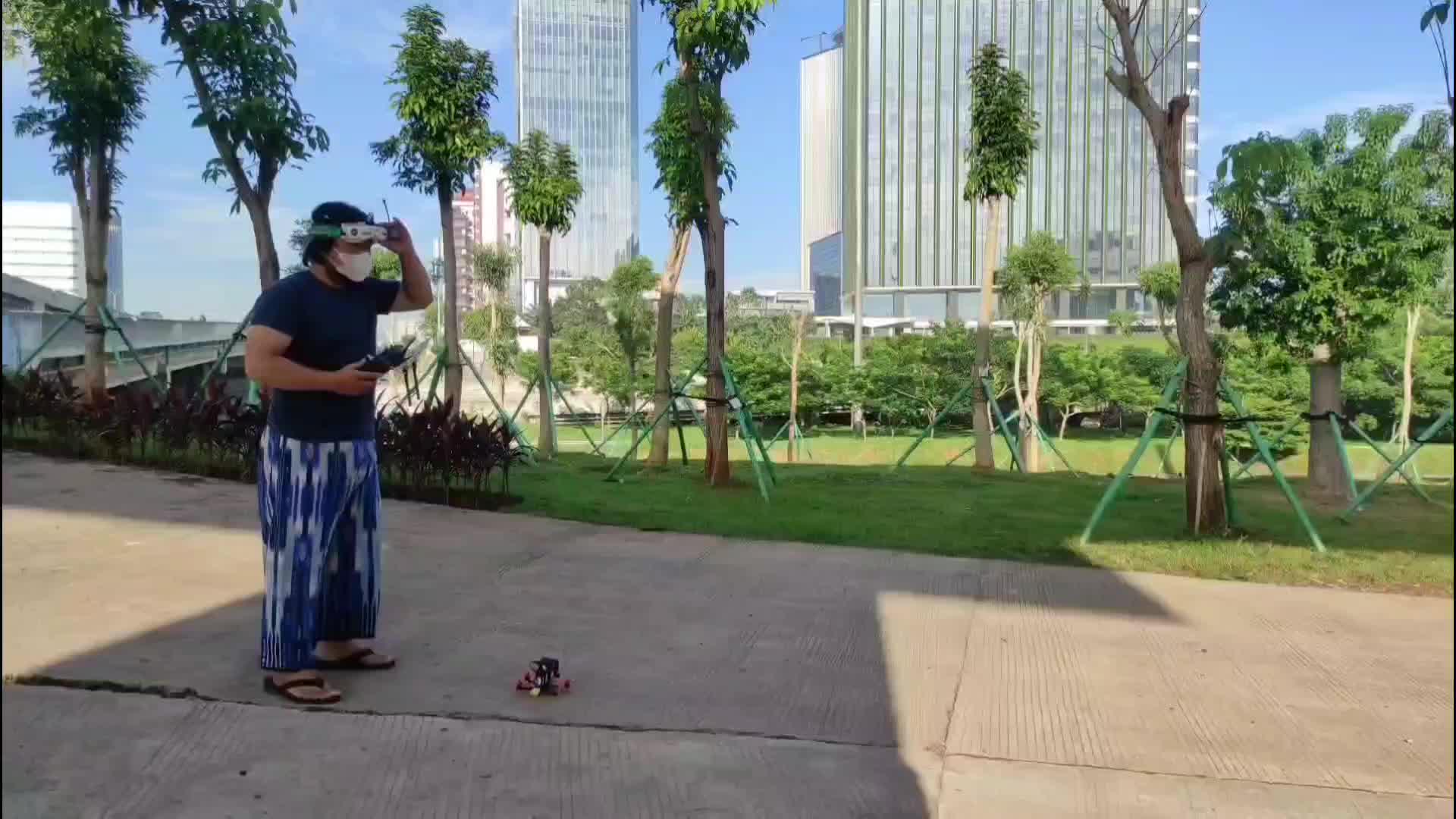 dikira gampang terbangin beginian? #fyp #drone  #DroneFPV #DroneMaru #HOTPlus #HOTRCTI #HOTRCTIPLUS #RCTIOke #RCTIPlus