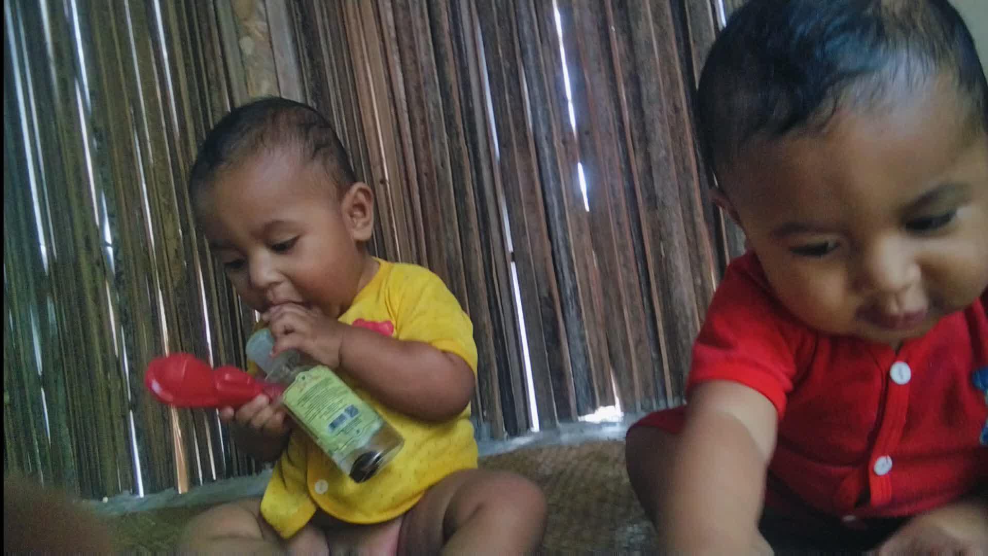 salam dari kami.arfin dan Arfan.
kami selalu mendukung mu.kak kezi.yg sedang mencari bakat di Indonesian aidol
  #RCTIPlus 