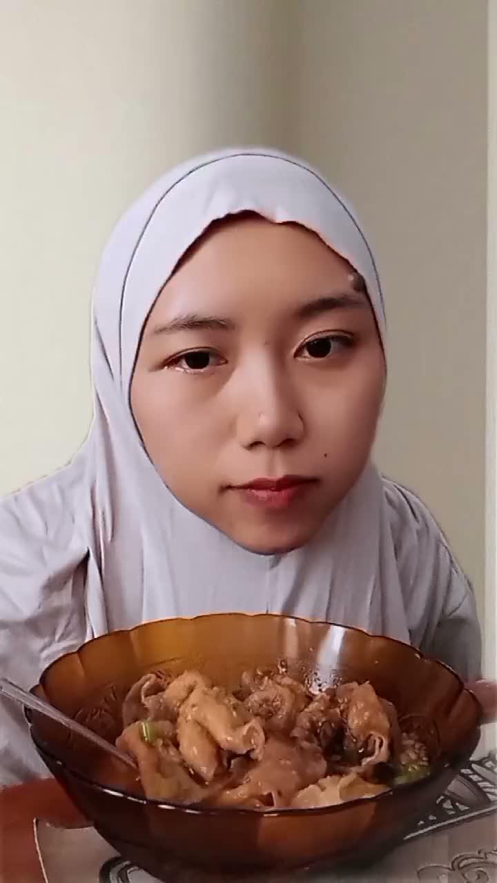 Musim hujan enak nya makan yang hangat 