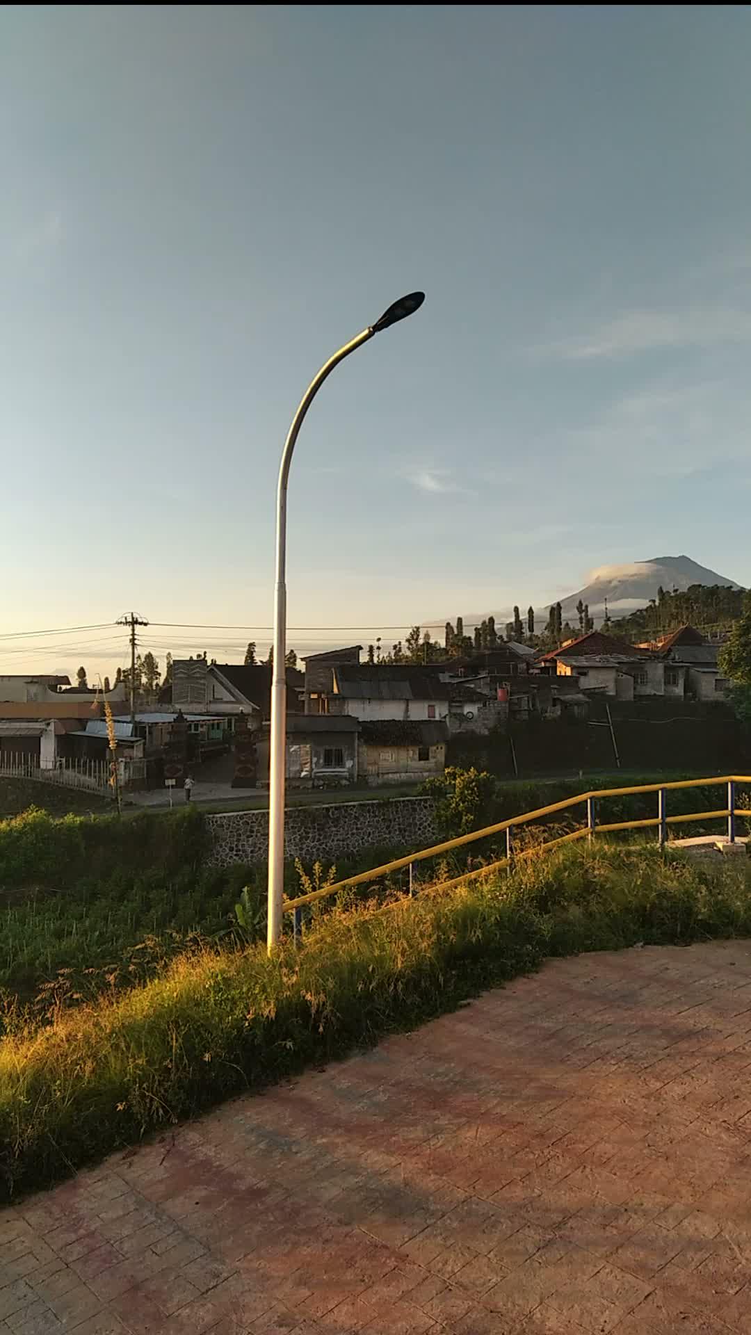 coba tebak gunung apa ini?  #gunung  #jawatengah  #awan 