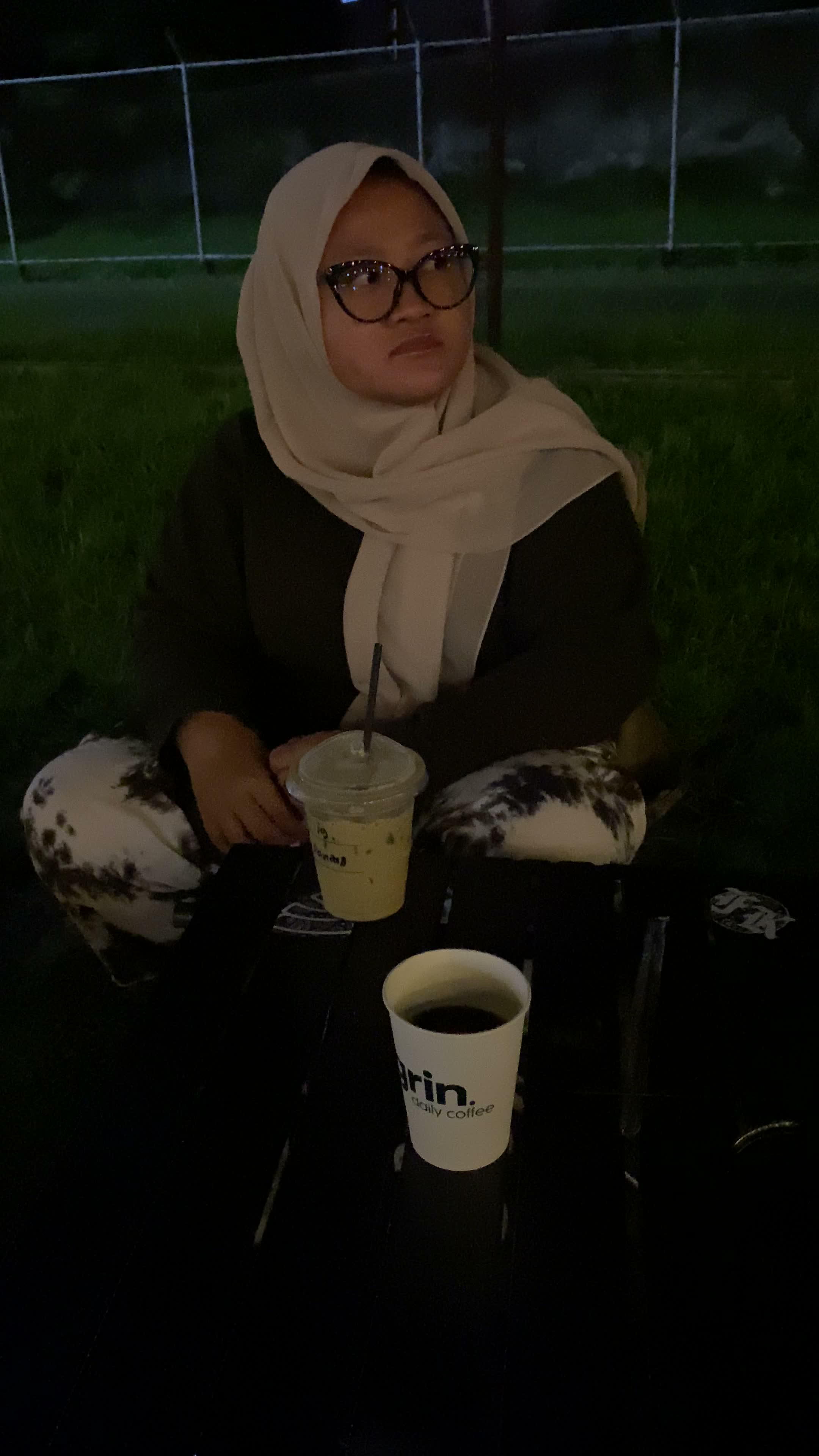 Sekali kali lurr ngopi sek mahal wkwkwk #coffee #cafe #greenday #cepu #blora #viral 