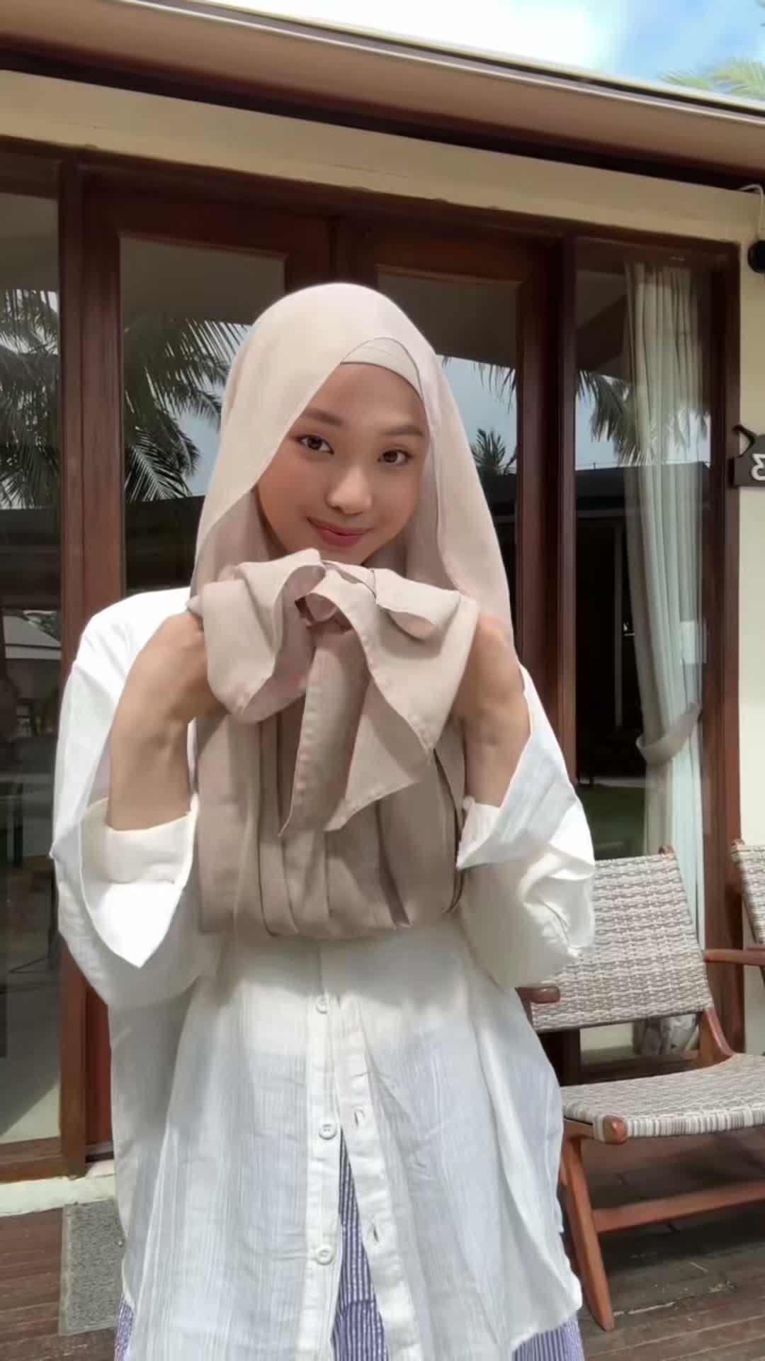 re create model hijab ala jule