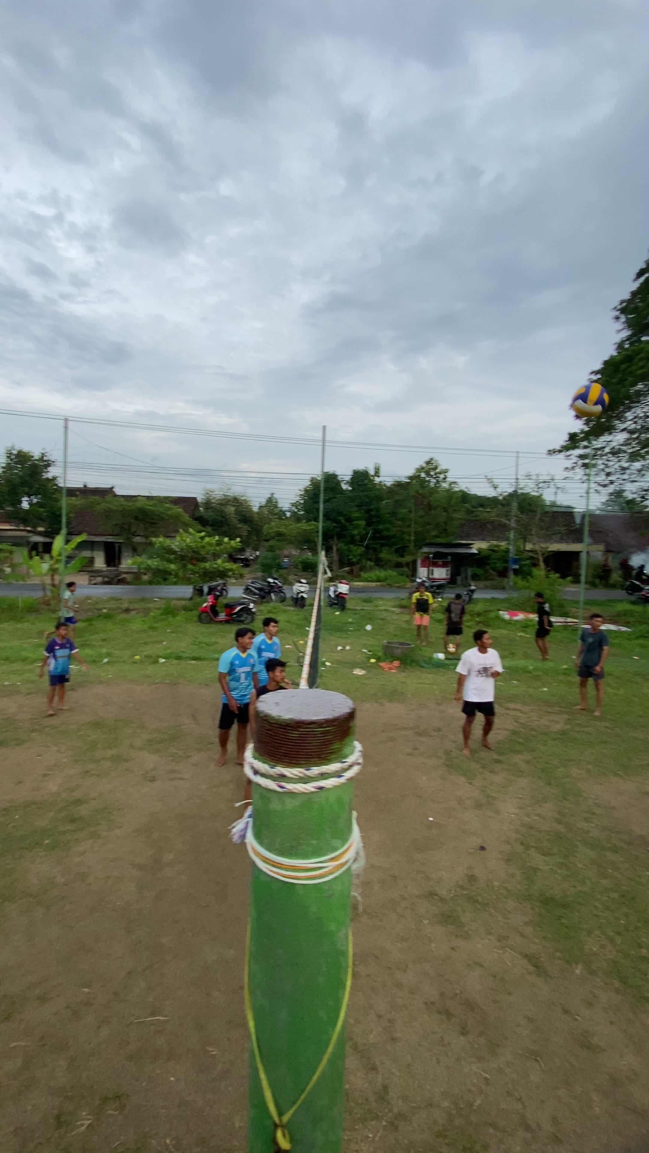Sore-sore wayae olahraga lurr #volley #tarkam #volleyball #desaku #pedesaan #tambakrejo #bojonegoro 