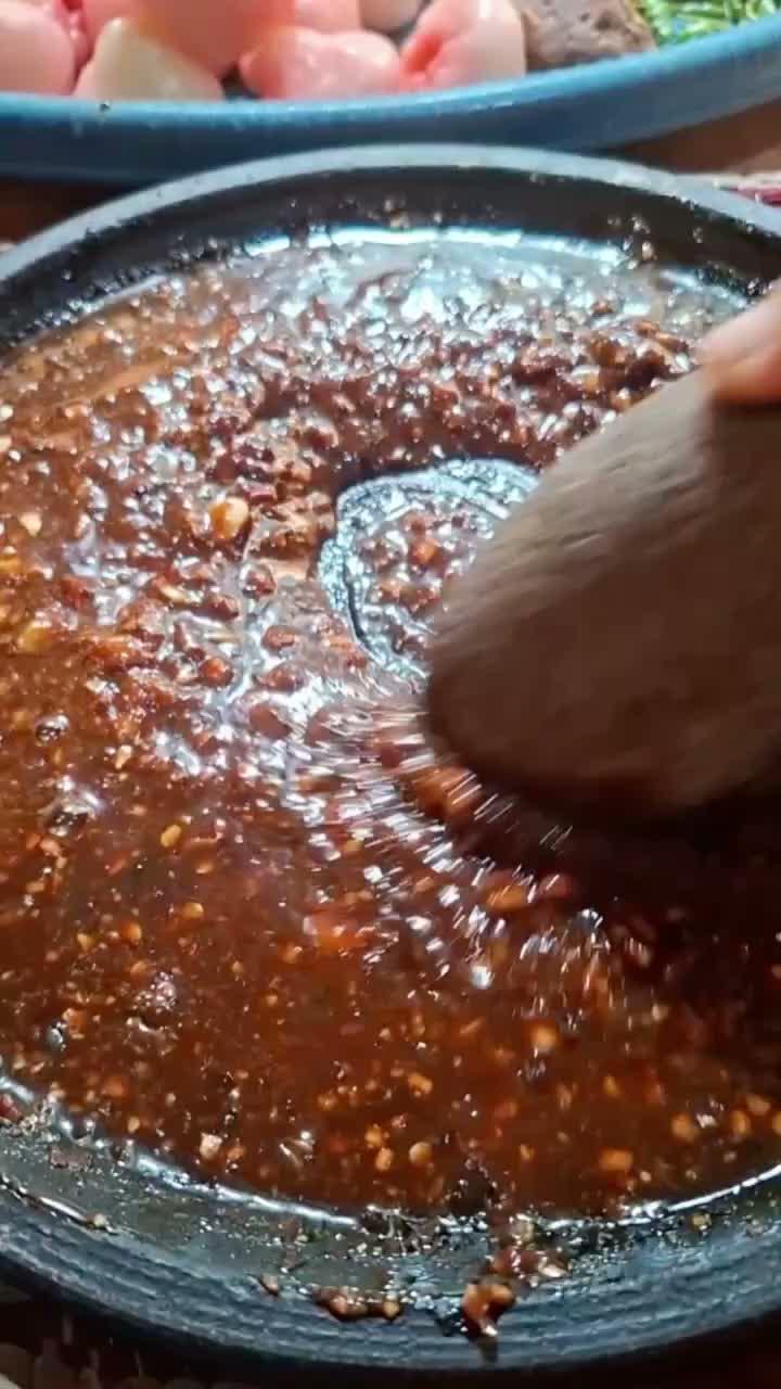 PULANG KE RUMAH IBU WAKTUNYA BIKIN RUJAKAN ATAU LOTISAN