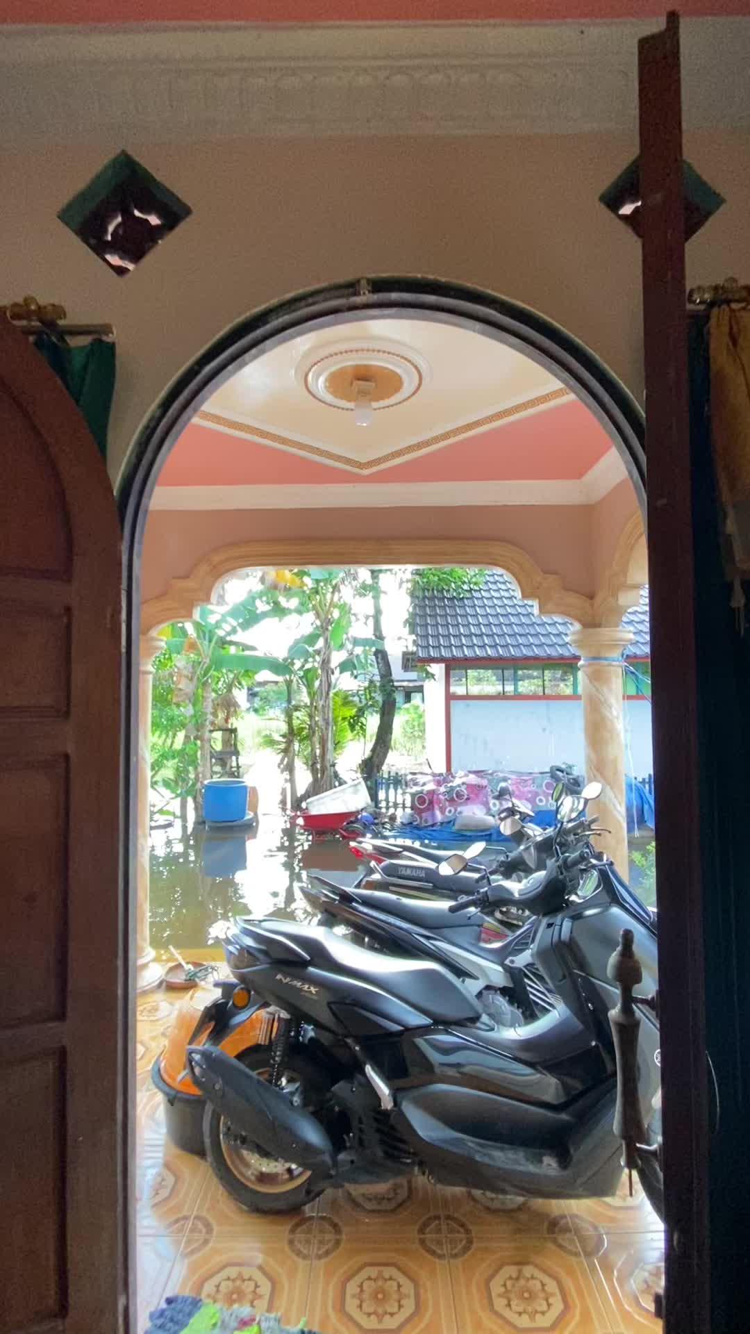 Kebanjiran gaes dikampung aku?moga  cepat surut aja yah ? #videography #banjir 