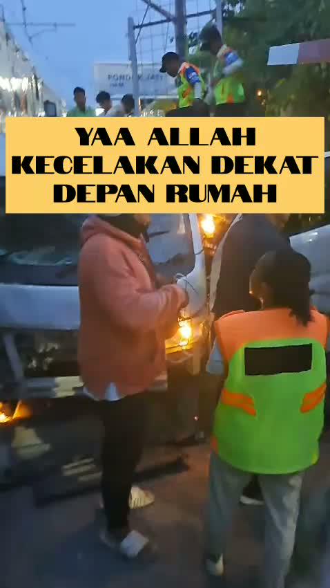 Kecelakan di deket rumah.
#RCTIPlus #HOTrctiplus #ngaji #mengaji #Pengajian Qolbu #fyp #fypシ #fypシ゚viral 