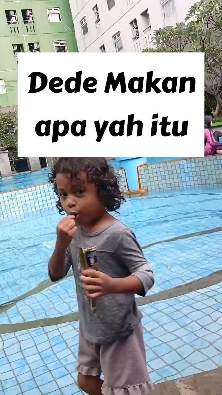 Makan apa yah itu dede.
#RCTIPlus #HOTrctiplus #Duniaanakanak #Edukasianak #Videoanakanak  #fyp #fypシ #fypシ゚viral 