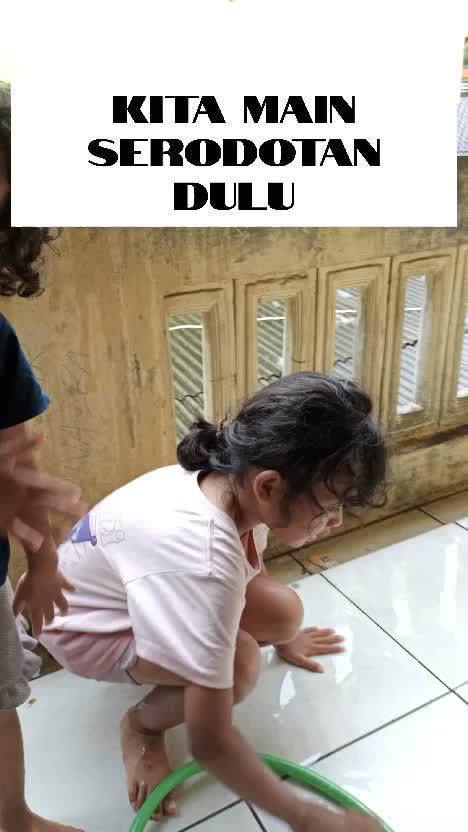 Serodotan lantai.
#RCTIPlus #HOTrctiplus #Duniaanakanak #Edukasianak #Vudeoanakanak #Videobermain #fyp #fypシ #fypシ゚viral 