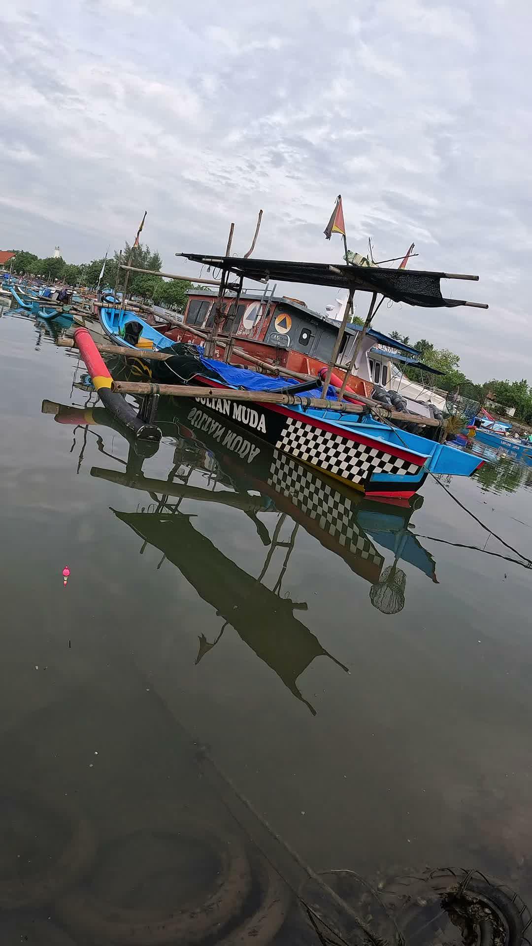 lempar umpan langsung dimakan ikan