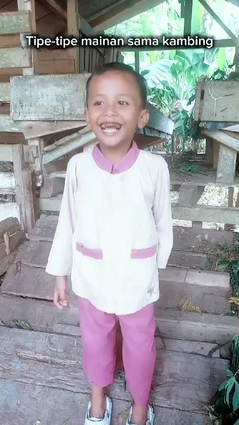 Tipe-tipe orang mainan sama kambing 🐐 
 #RCTIPlus  #videolucu  #shortplus  #fyp  #kalian tipe yang mana gaes 