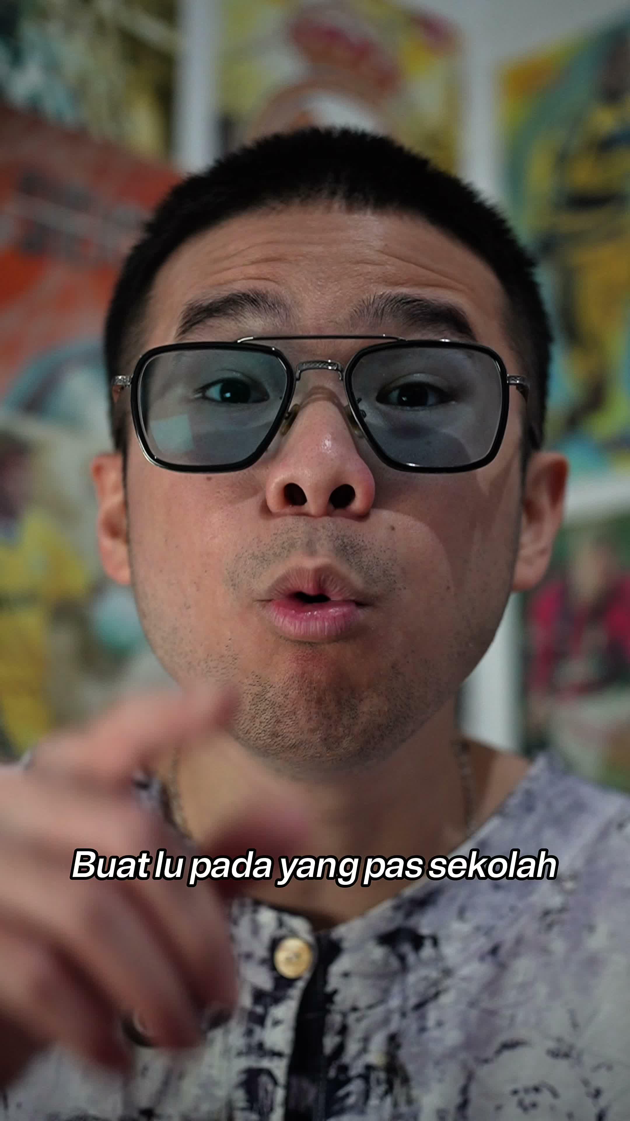 Kenalan sama sepatu baru