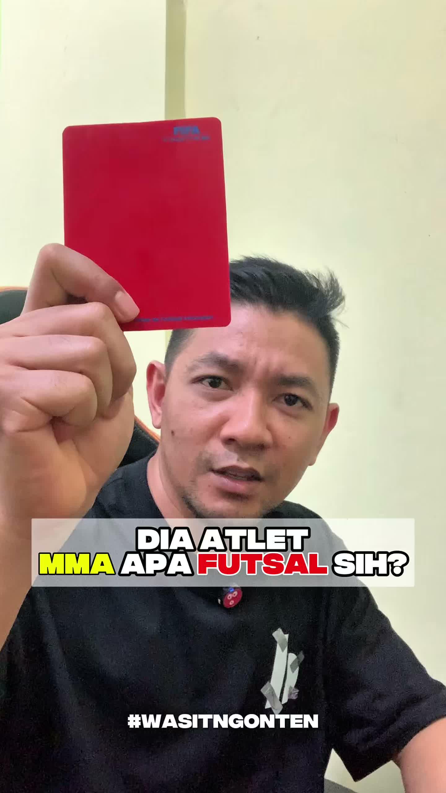 Clip terakhir harusnya lawan yang kena kartu kuning. Tapi malah…  #bepratama  #WasitNgonten  #futsal 