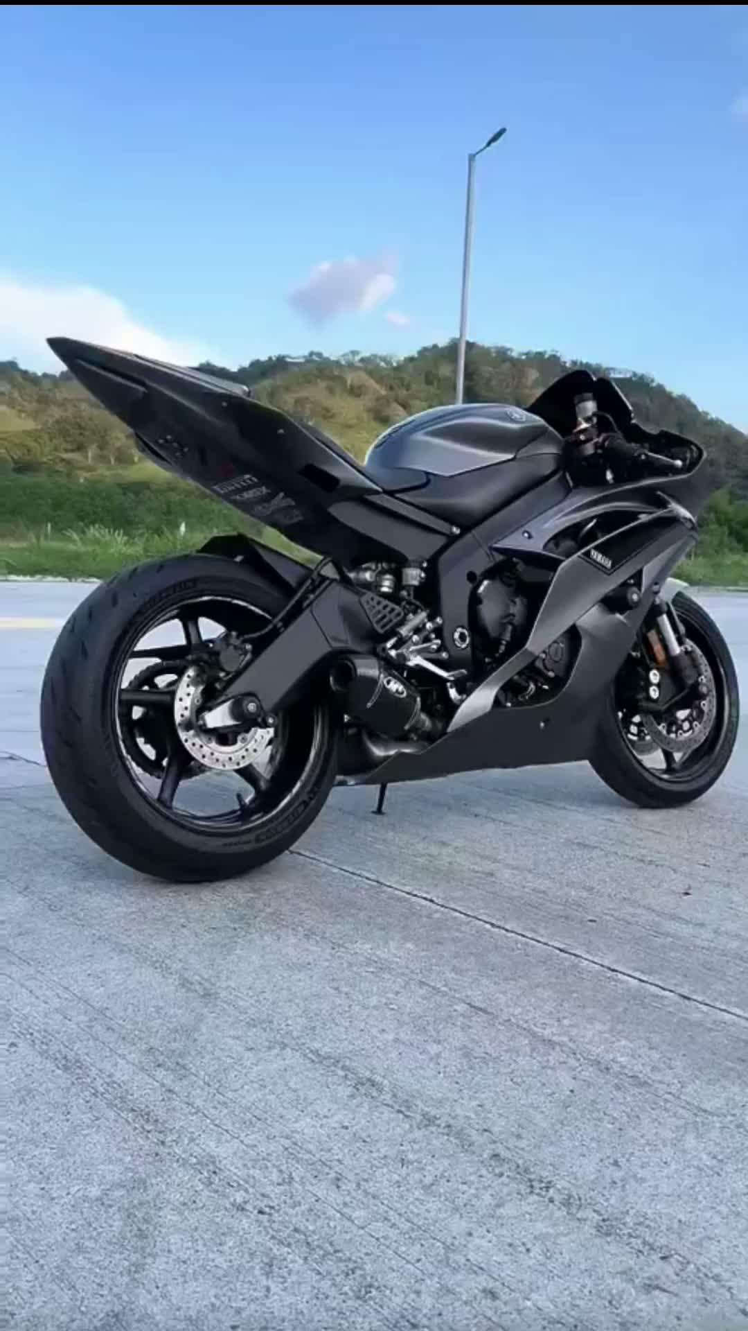 Yamaha R6 
 #yamaha R6 