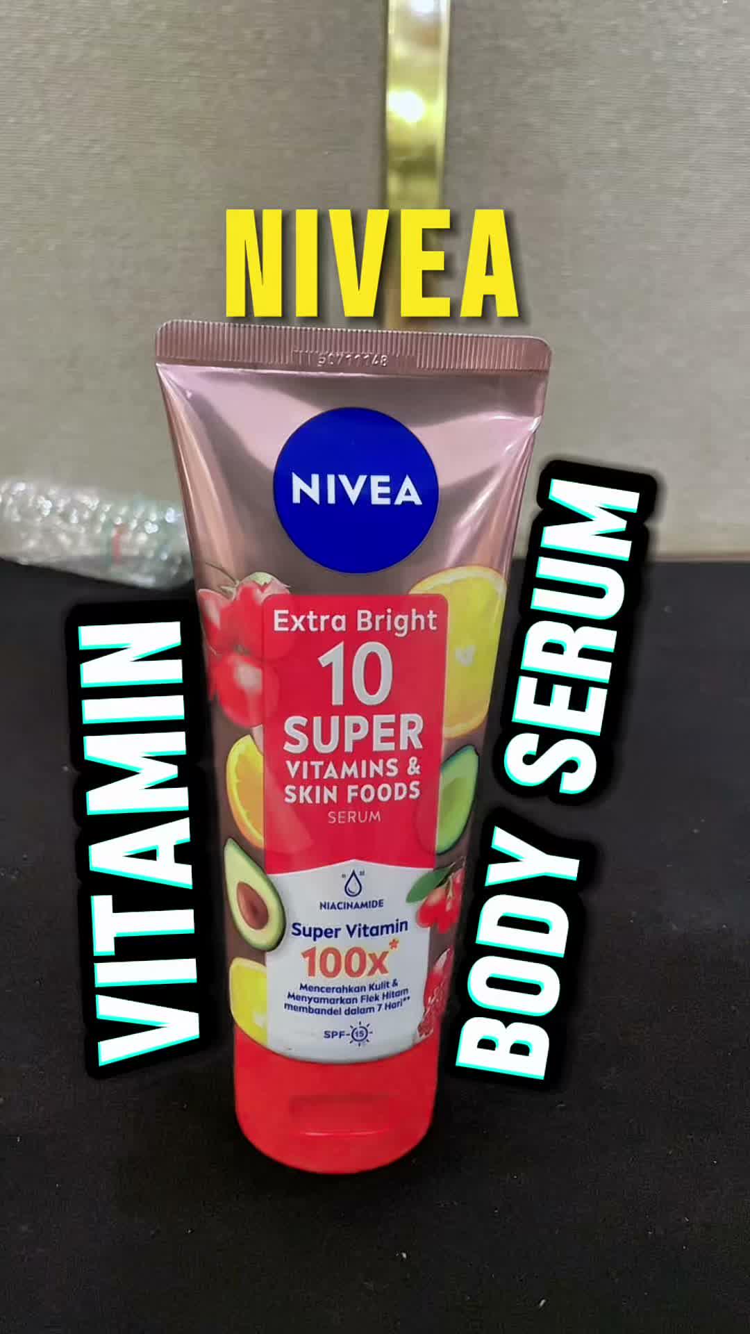 walaupun  cowok wajib banget nih perawatan pakai NIVEA BODY SERUM, yang membuat kulit cerah dan menyamarkan noda hitam.


#folagoacademy #FA