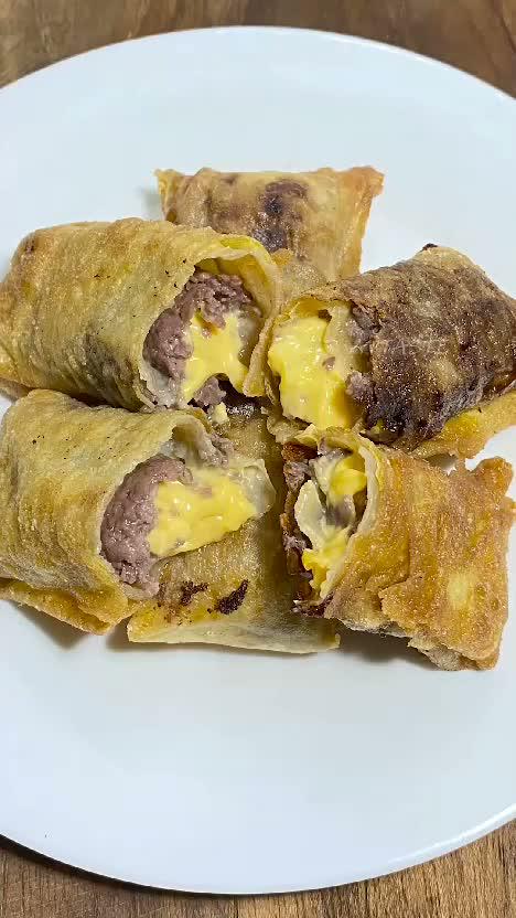 Risol Daging Mozarella 😍😍