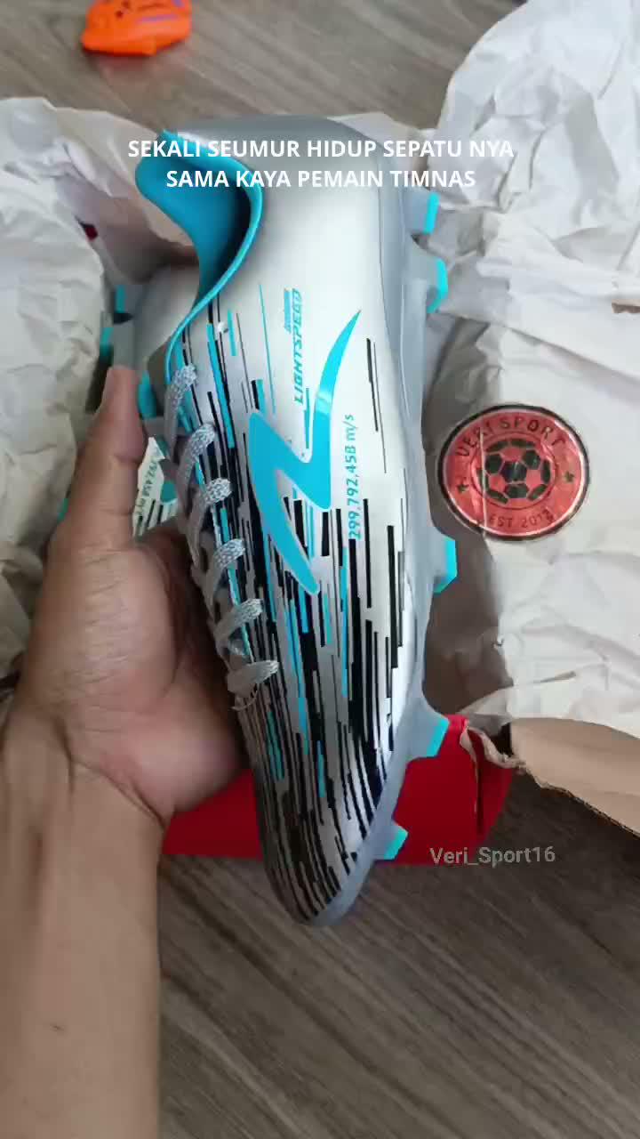 SEPATU NYA PEMAIN TIMNAS!!
SPECS LIGHTSPEED REBORN FG TERBARU.
Rp.649.800 JADI Rp.550.000

VERI SPORT ORIGINAL GAK HARUS MAHAL!!! 

#timnasi