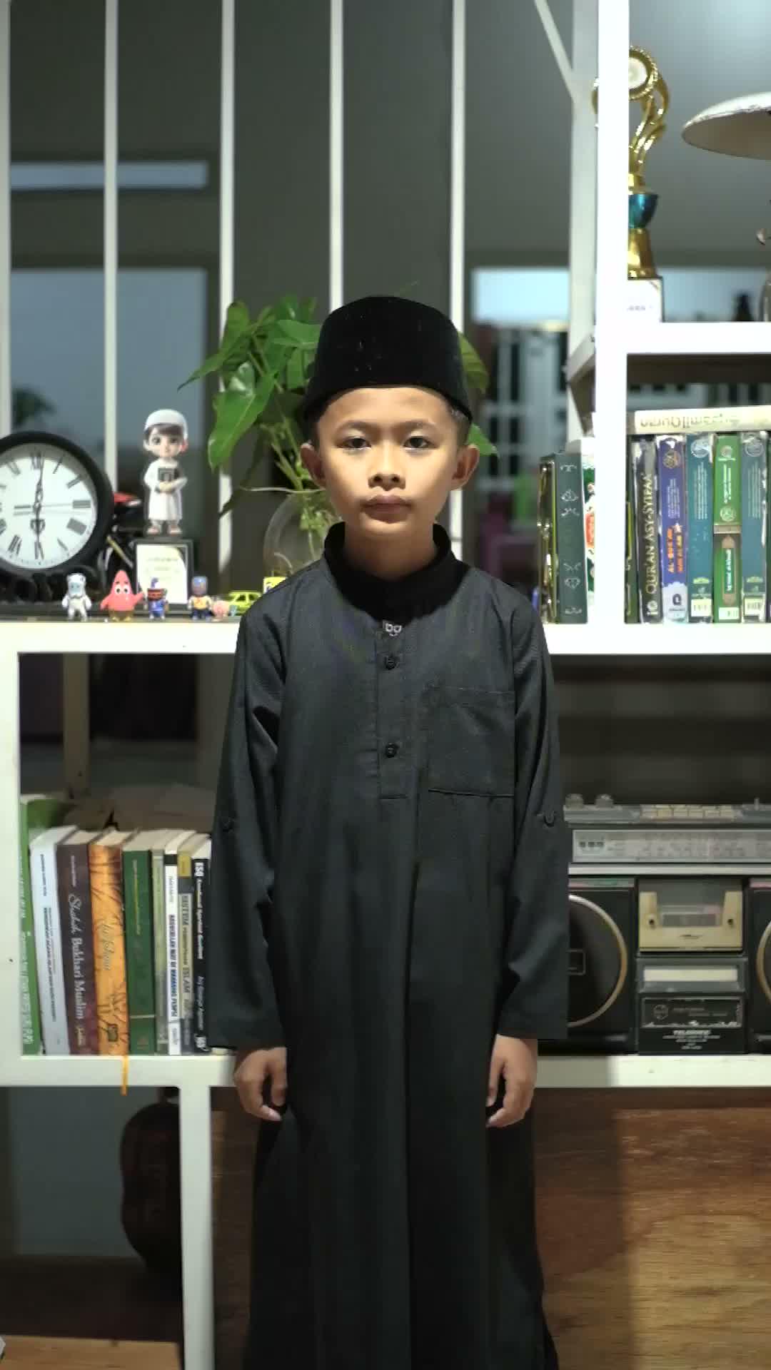 HAFIZ2027 MUHAMMAD FADHILAH ADZ-DZIKRI KOTA PRABUMULIH 9TAHUN 10 BULAN 3 JUZ AL QUR'AN 